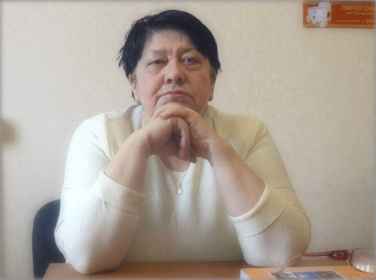 Памяти детей, погибших месяц назад в торговом центре «Зимняя вишня» в Кемерово