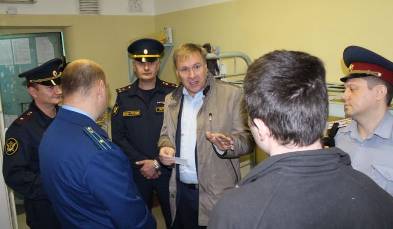 Уполномоченный по правам человека в Калининградской области проверил условия соблюдения прав человека в исправительной колонии № 9 УФСИН России по Калининградской области