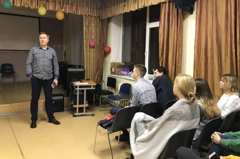 Урок прав человека в школе поселке Васильково Гурьевского городского округа