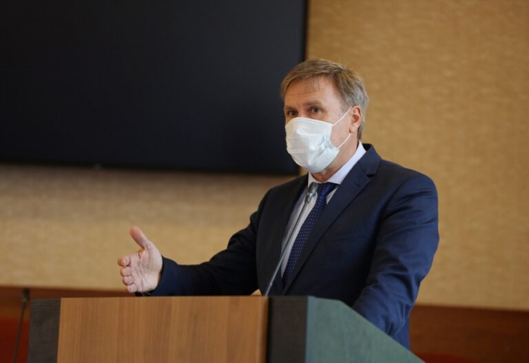 25 мая 2020 года  Уполномоченный по правам человека в Калининградской области представил доклад о деятельности Уполномоченного на заседании комитета по международным и межрегиональным отношениям, безопасности и правопорядку Калининградской областной Думы