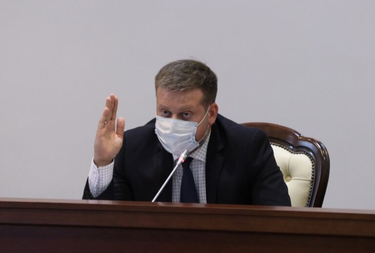 17 августа 2020 года на заседании постоянного комитета по международным и межрегиональным отношениям, безопасности и правопорядку Калининградской областной Думы рассмотрен проект уставного закона Калининградской области «О внесении изменений в Уставный закон Калининградской области «Об Уполномоченном по правам человека в Калининградской области»