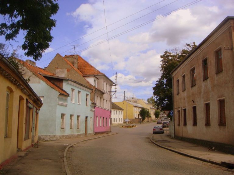 Калининградский омбудсмен выступил в защиту жилищных прав многодетной семьи