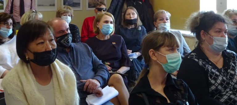 Обсудили проблемы доступности медицинской помощи жителям янтарного края, страдающим хронической почечной недостаточностью