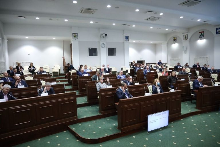 Уполномоченный по правам человека в Калининградской области принял участие в заседании областной Думы