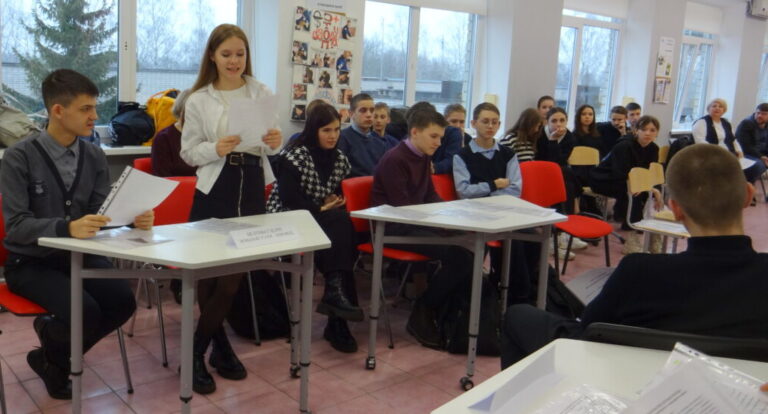 Прокуратура Калининградской области проводит региональный этап конкурса на участие в программе «Юный правовед»