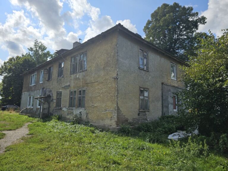 Уполномоченный по правам человека оказал содействие жителям поселка Славянское Полесского муниципального округа в расселении их семей из ветхого жилья