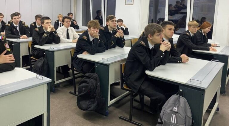 Единый урок прав человека в Калининградском Морском лицее