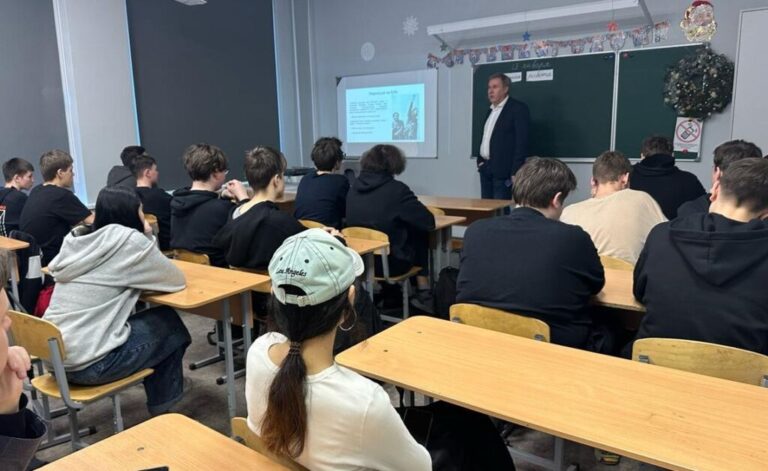 Урок прав человека в школе №3