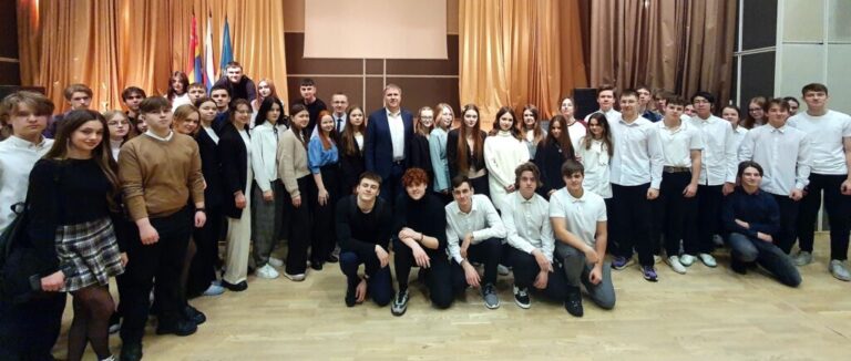 Урок прав человека прошел в школе №56