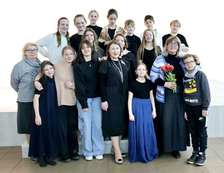 Театральная деятельность как средство воспитания духовно-нравственного  воспитания школьников