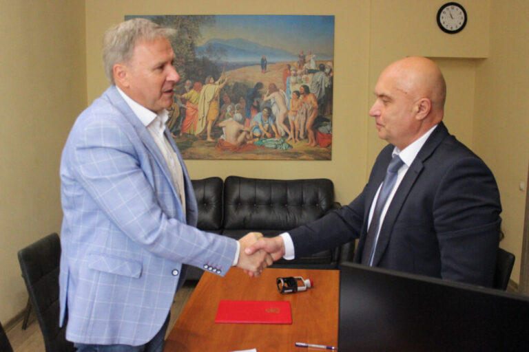 В Калининградской области Уполномоченный по правам человека и Государственная инспекция труда заключили соглашение о взаимодействии