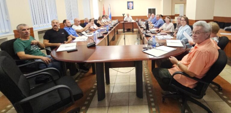 Представитель Уполномоченного по правам человека в Калининградской области проинформировала депутатов Окружного Совета Гусевского городского округа о соблюдении прав и свобод человека в Калининградской области