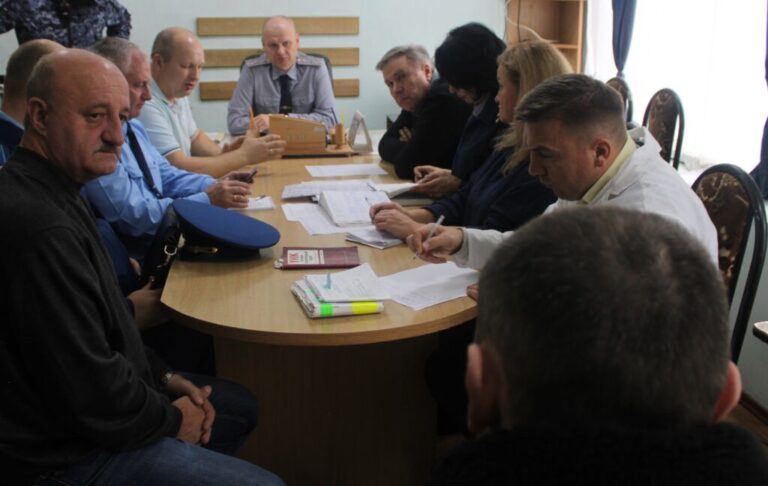 Уполномоченный по правам человека в Калининградской области проверил соблюдение прав человека в ИК-9