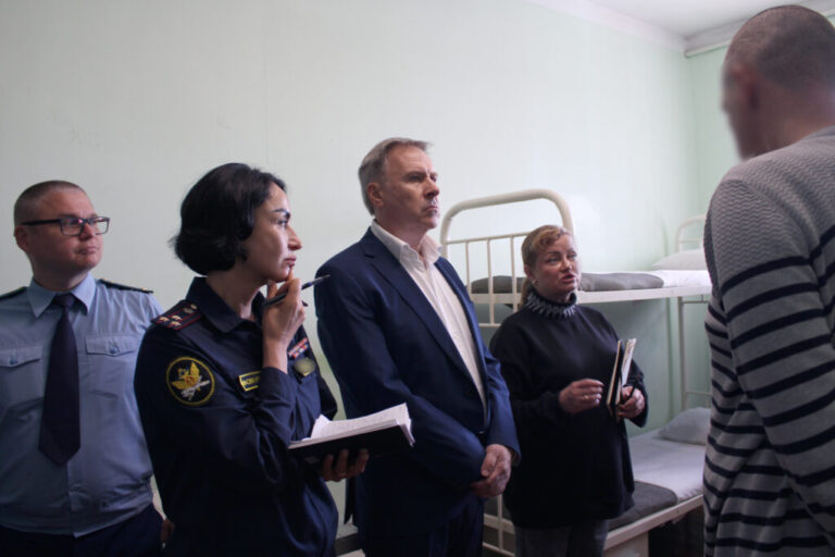 Уполномоченный по правам человека в Калининградской области проверил соблюдение прав человека в следственном изоляторе в городе Черняховске