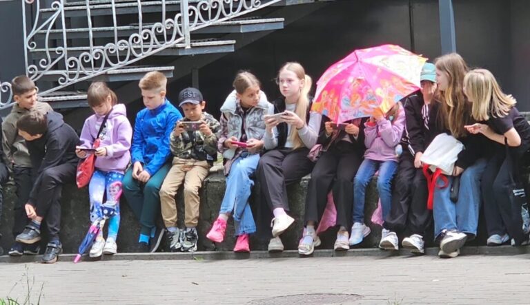 Особенности трудоустройства несовершеннолетних