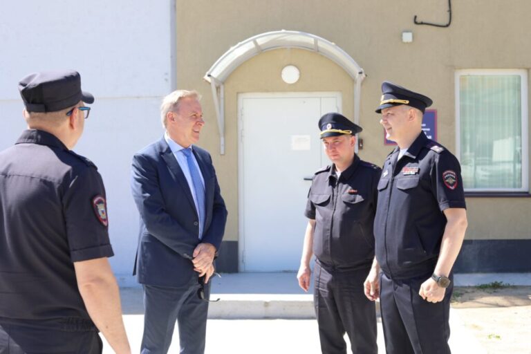 Уполномоченный по правам человека в Калининградской области посетил изолятор временного содержания ОМВД в Калининграде