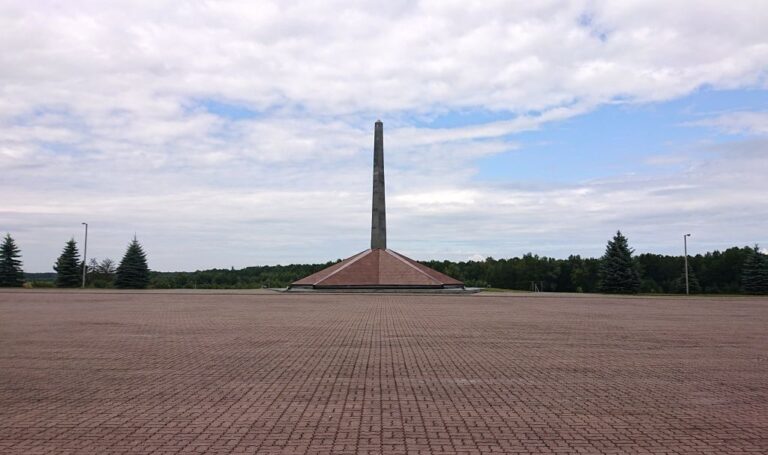Уполномоченный по правам человека в Калининградской области выступил в защиту маломобильных граждан, посещающих военно-мемориальный комплекс «Курган славы»