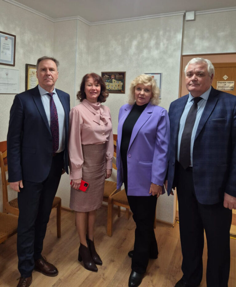 Уполномоченный по правам человека в Калининградской области посетил социально-оздоровительный центр «Мечта»