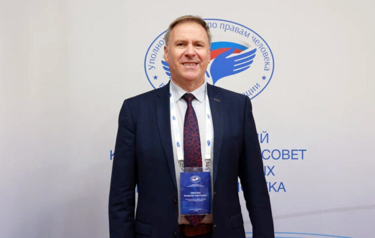 С наступающим Новым годом!