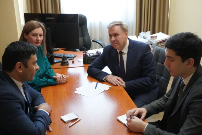 Состоялась рабочая встреча Уполномоченного по правам человека в Калининградской области с Генеральным консулом Узбекистана в Санкт-Петербурге