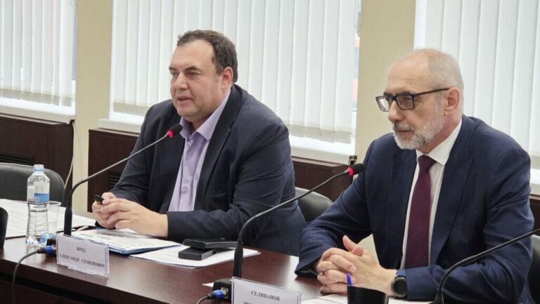 Владимир Никитин принял участие в рабочем совещании по подготовке к выборам 2026 года