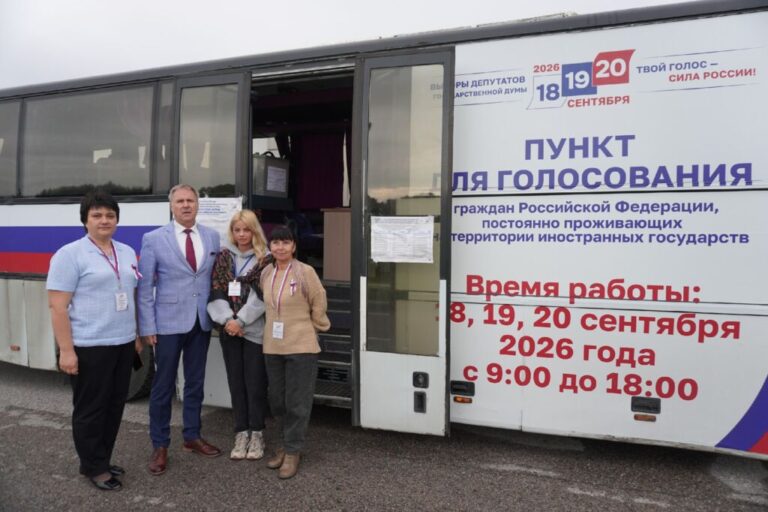 Уполномоченный по правам человека в Калининградской области посетил мобильный пункт голосования на границе «Мамоново — Гжехотки»